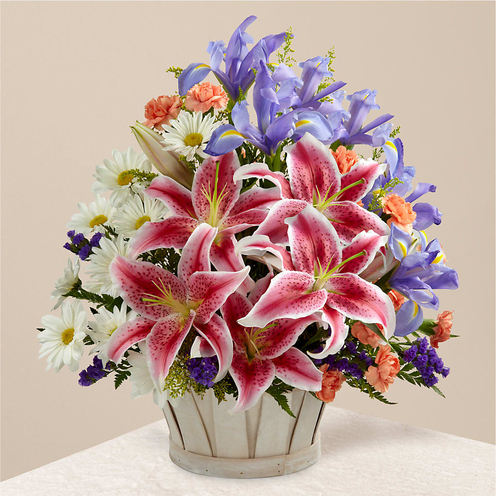 The Wondrous Nature Bouquet – Hy-vee, West Des Moines IA