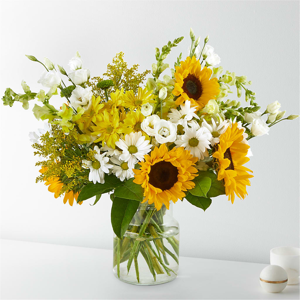 Hello Sunshine Bouquet – Hy-vee, West Des Moines IA