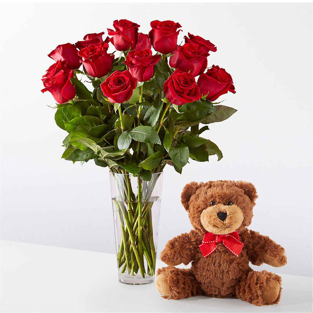 Romantic Long Stem Red Rose Bouquet Bundles – Hy-vee, West Des Moines IA