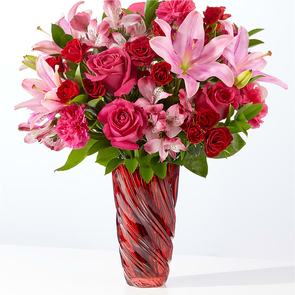 In Love Bouquet with Luxe Swirl Vase – Hy-vee, West Des Moines IA