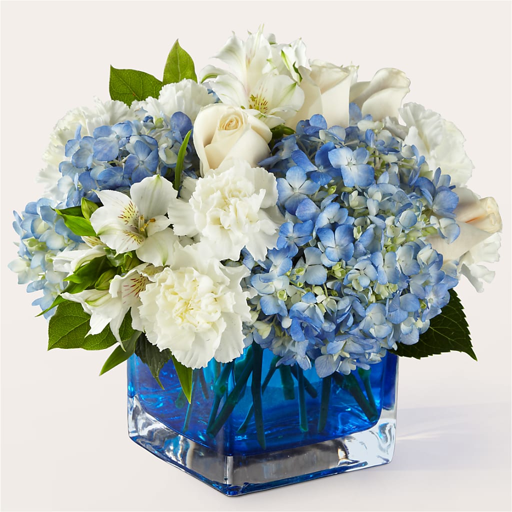 Soothing Waters Bouquet – Hy-vee, West Des Moines IA