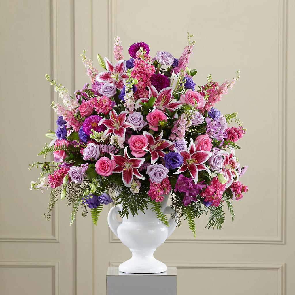 Peaceful Tribute Arrangement – Hy-vee, West Des Moines IA