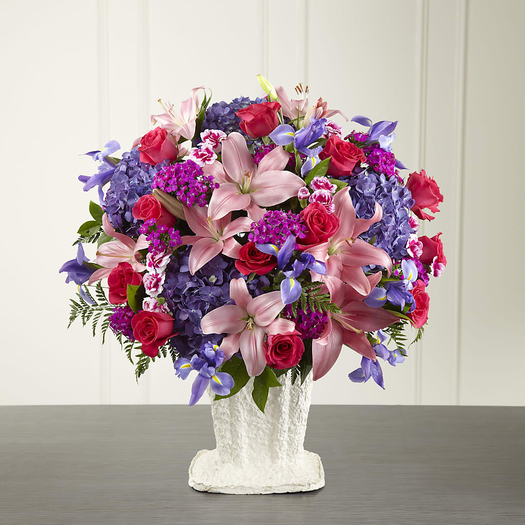 We Fondly Remember Arrangement – Hy-vee, West Des Moines IA