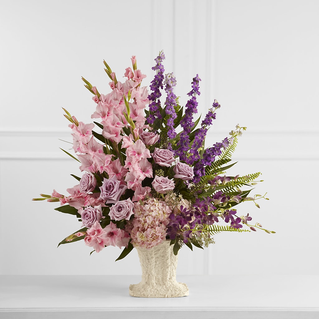 Flowing Garden Arrangement – Hy-vee, West Des Moines IA