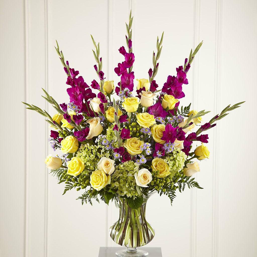 Loveliness Arrangement – Hy-vee, West Des Moines IA