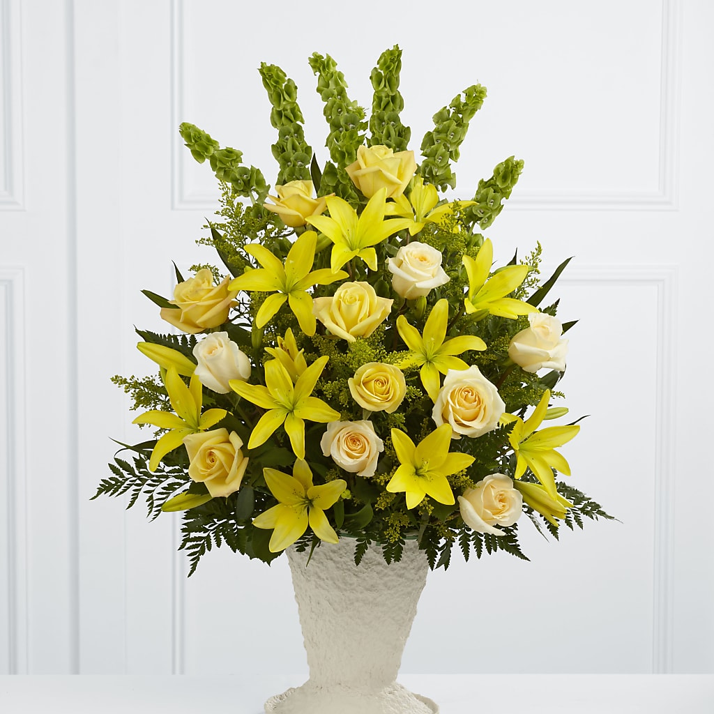 Golden Memories Arrangement – Hy-vee, West Des Moines IA
