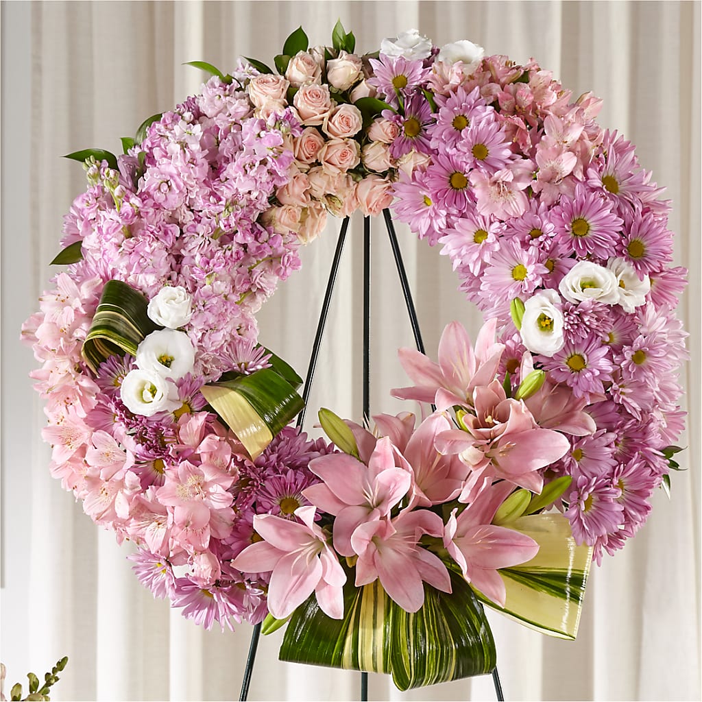 Gift of Warmth Wreath – Hy-vee, West Des Moines IA