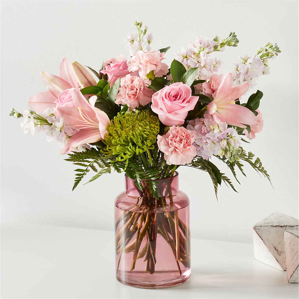 Pretty in Pink Bouquet – Hy-vee, West Des Moines IA
