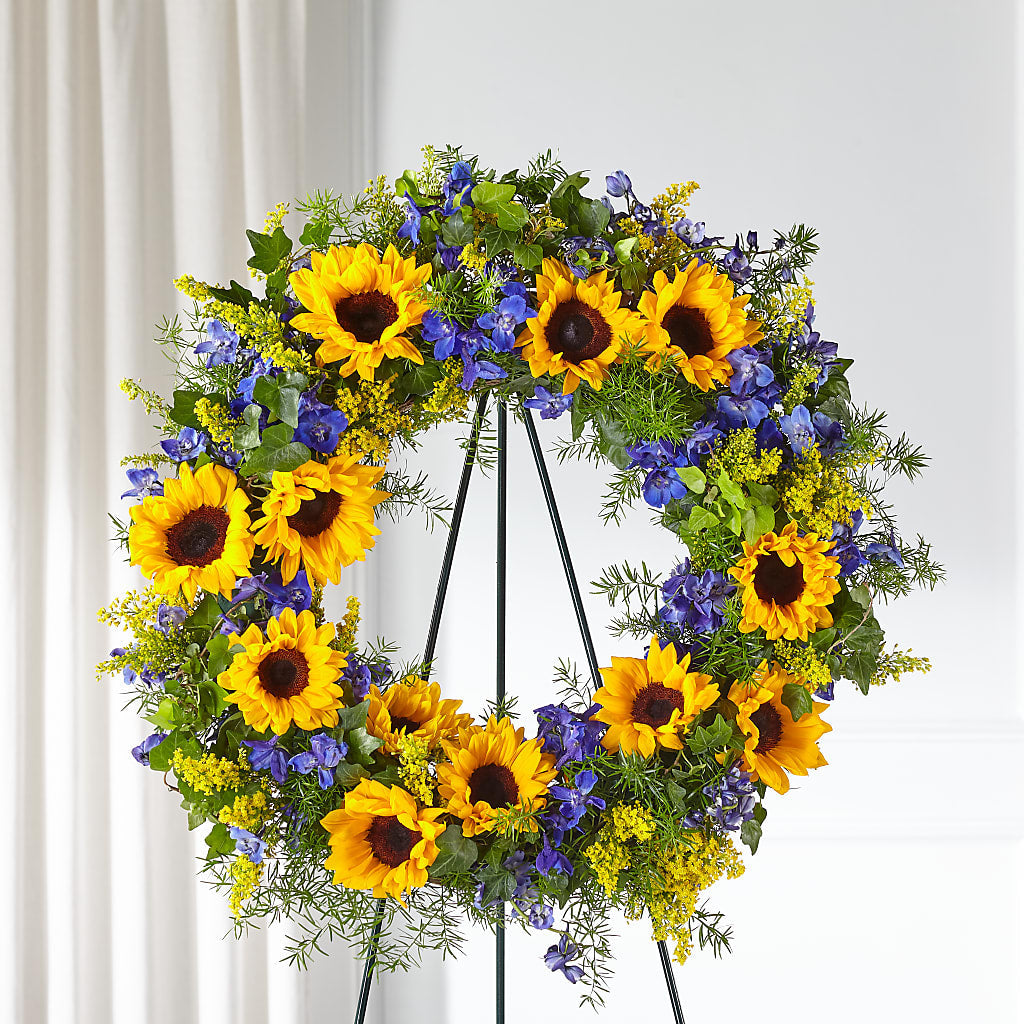 Bright Rays Wreath – Hy-vee, West Des Moines IA