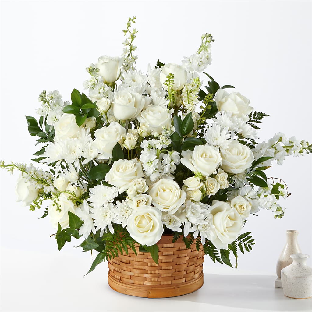 Heartfelt Condolences Arrangement – Hy-vee, West Des Moines IA