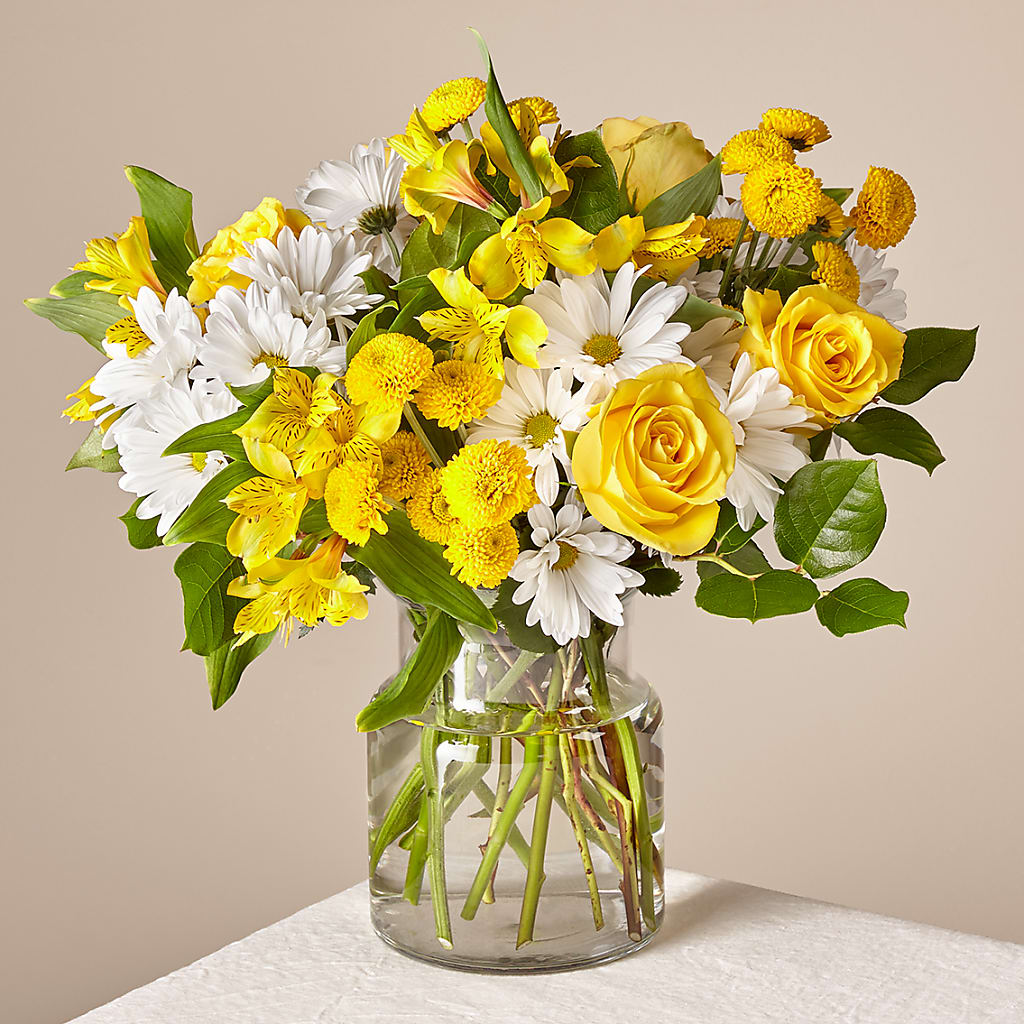 Sunny Sentiments Bouquet – Hy-vee, West Des Moines IA