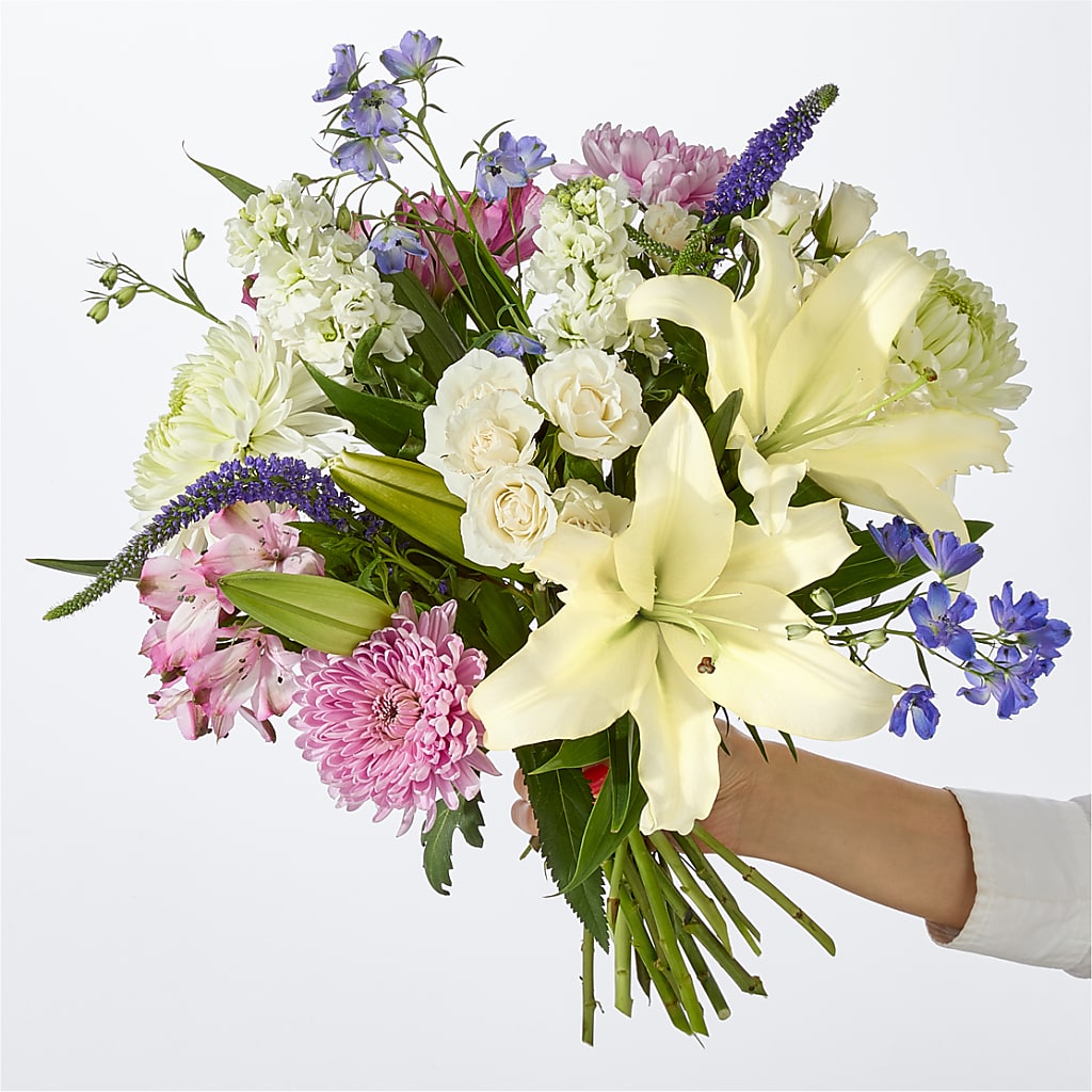 Winter Celebration Bouquet –  Hy-vee, West Des Moines IA