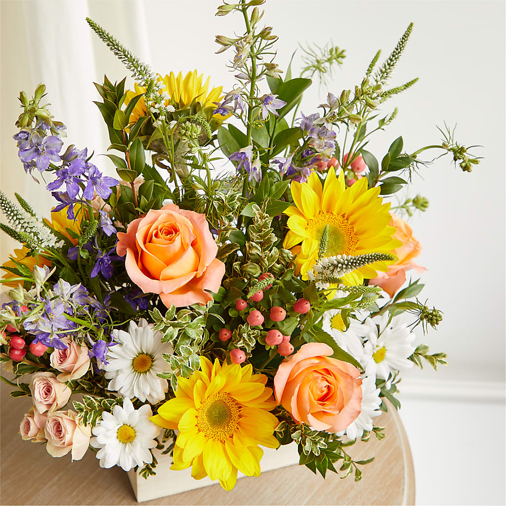 The Good Life Bouquet –  Hy-vee, West Des Moines IA