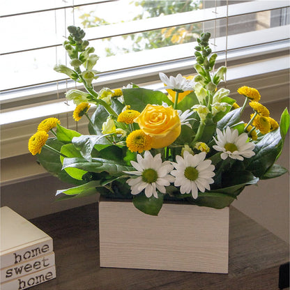 Sun Salutation Box Bouquet –  Hy-vee, West Des Moines IA
