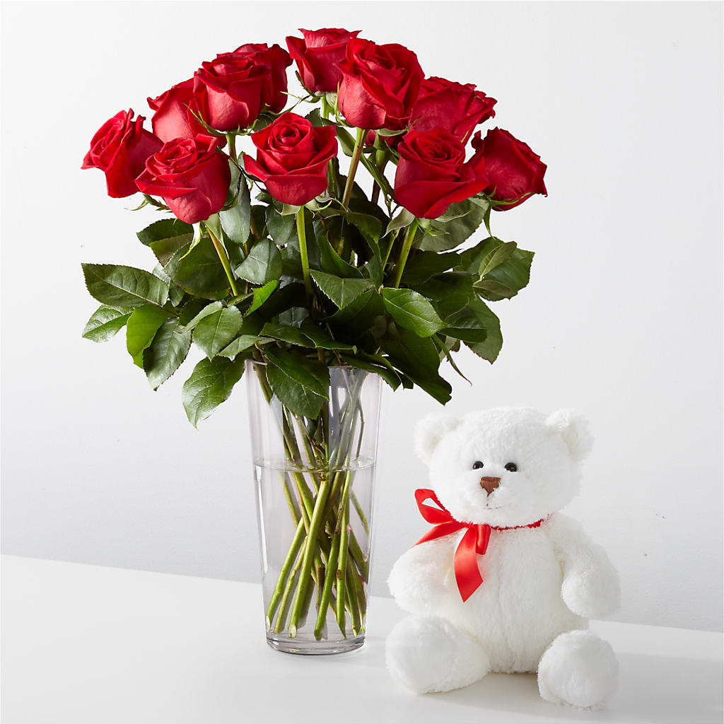 Romantic Long Stem Red Rose Bouquet Bundles –  Hy-vee, West Des Moines IA