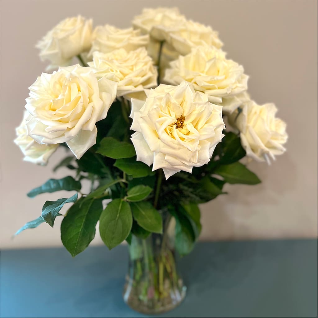 Long Stem Yellow Rose Bouquet –  Hy-vee, West Des Moines IA