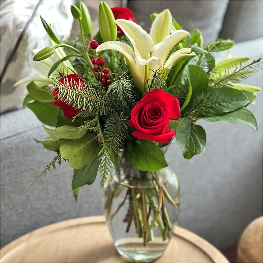 Sparkling Snowflakes Bouquet –  Hy-vee, West Des Moines IA