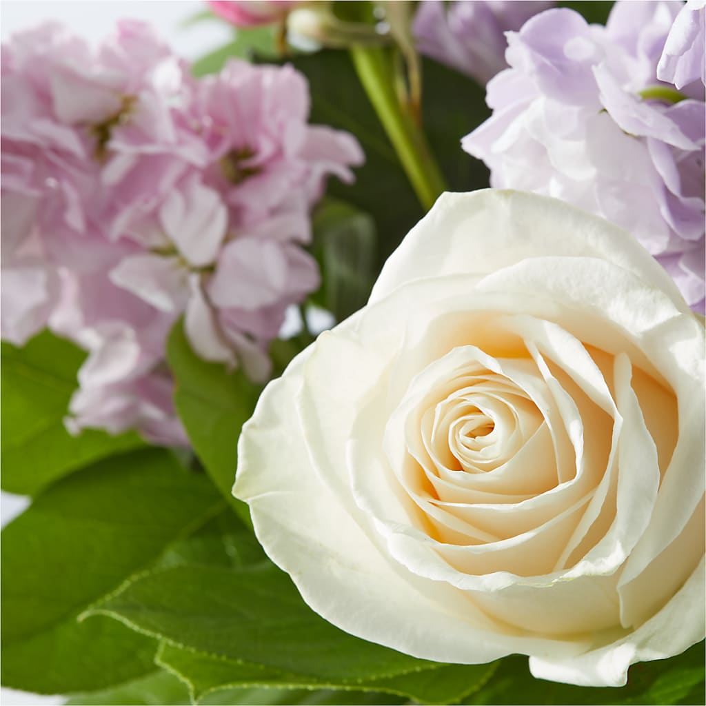 Springtime Spritz Bouquet –  Hy-vee, West Des Moines IA