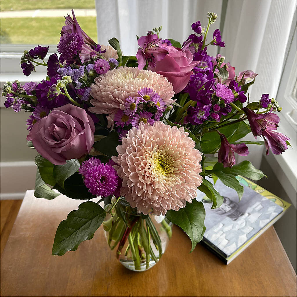Ultraviolet Bouquet –  Hy-vee, West Des Moines IA