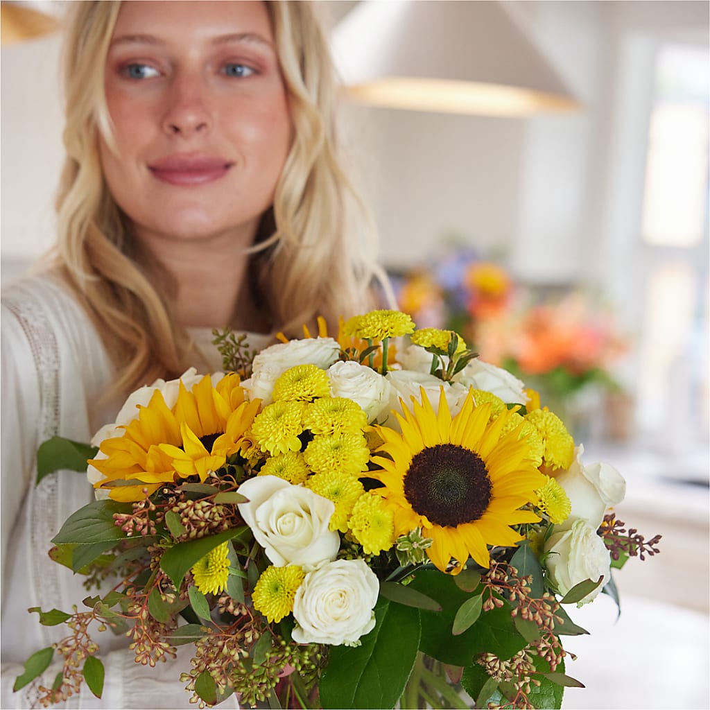 Luminous Morning Bouquet –  Hy-vee, West Des Moines IA