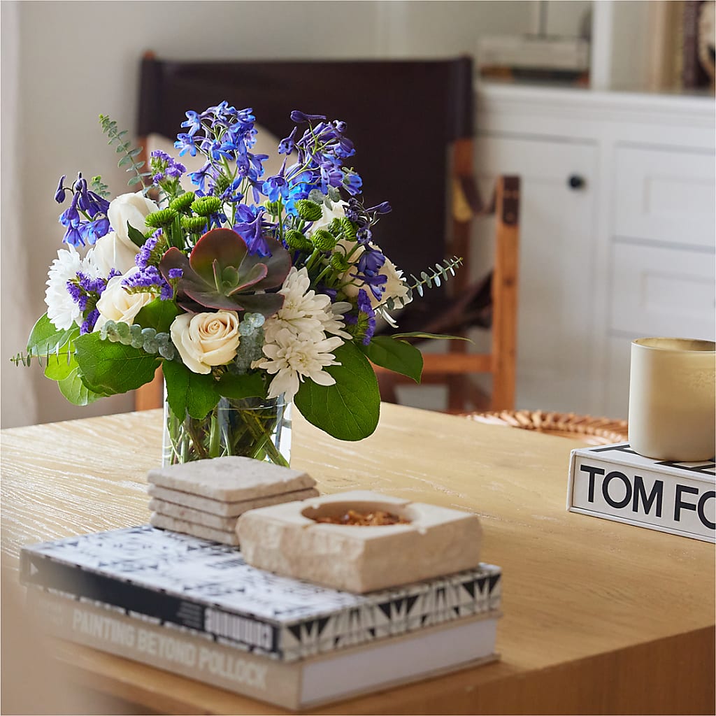 Cerulean Waves Bouquet –  Hy-vee, West Des Moines IA