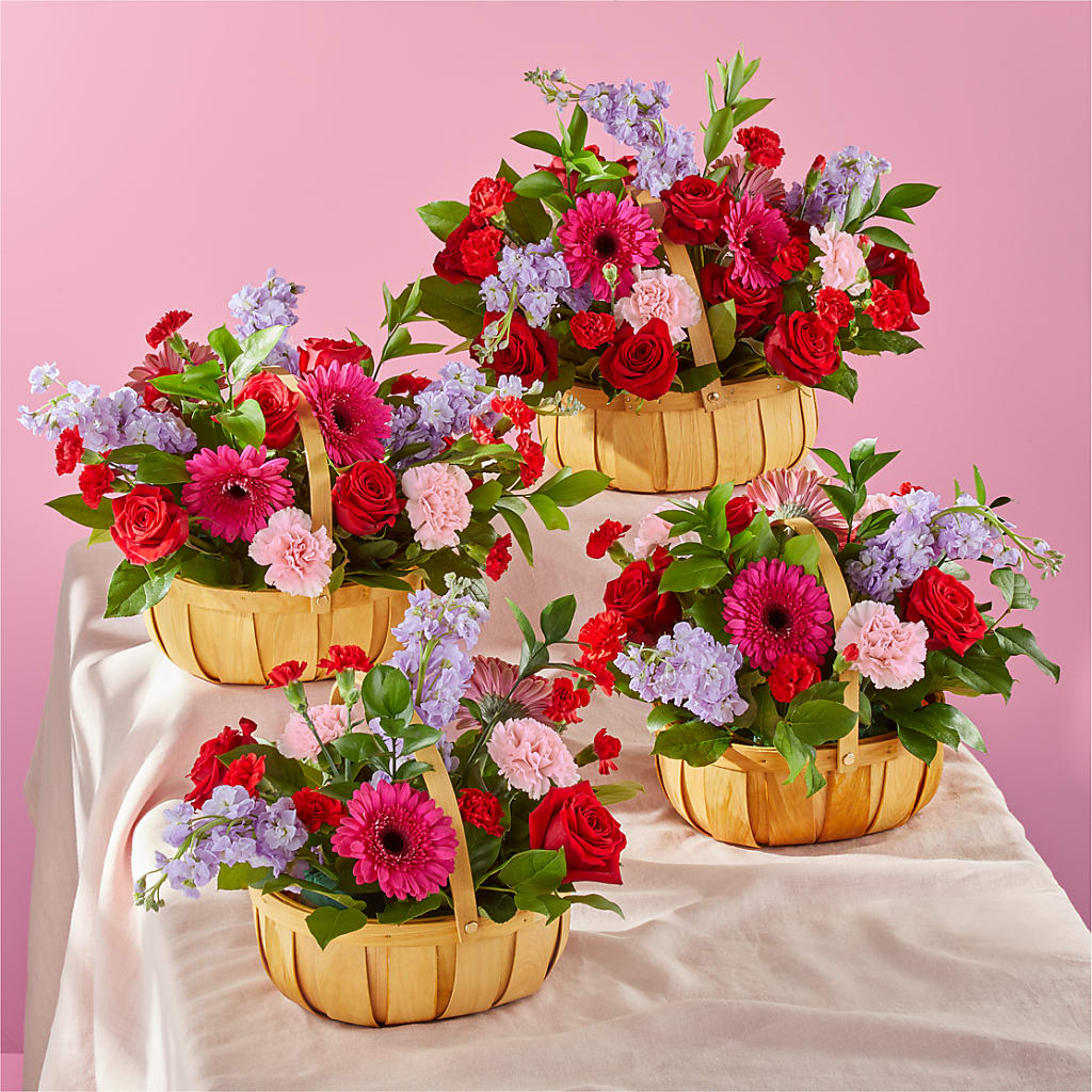 Pink Picnic Basket –  Hy-vee, West Des Moines IA