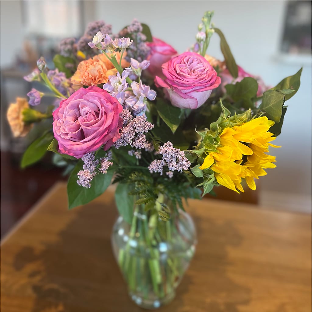 Yellow Brick Road Bouquet –  Hy-vee, West Des Moines IA