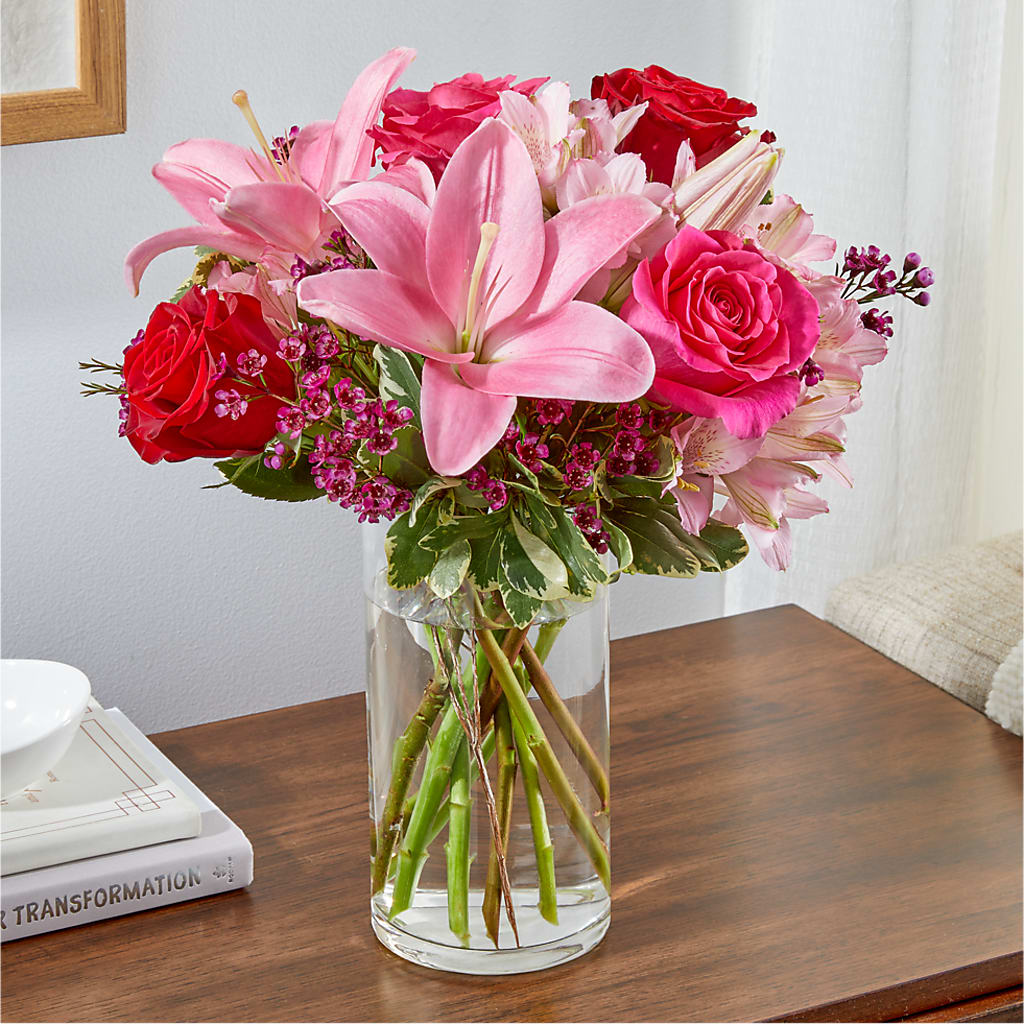 Lucky in Love Bouquet –  Hy-vee, West Des Moines IA