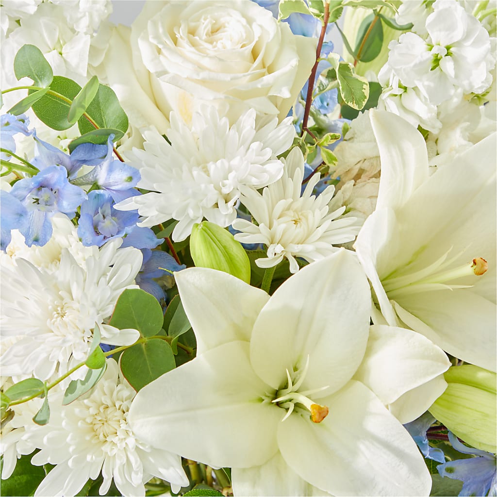 Peace of Mind Bouquet –  Hy-vee, West Des Moines IA
