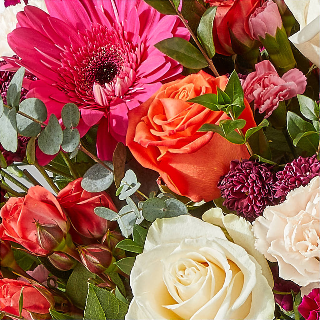 Smell the Roses Bouquet –  Hy-vee, West Des Moines IA